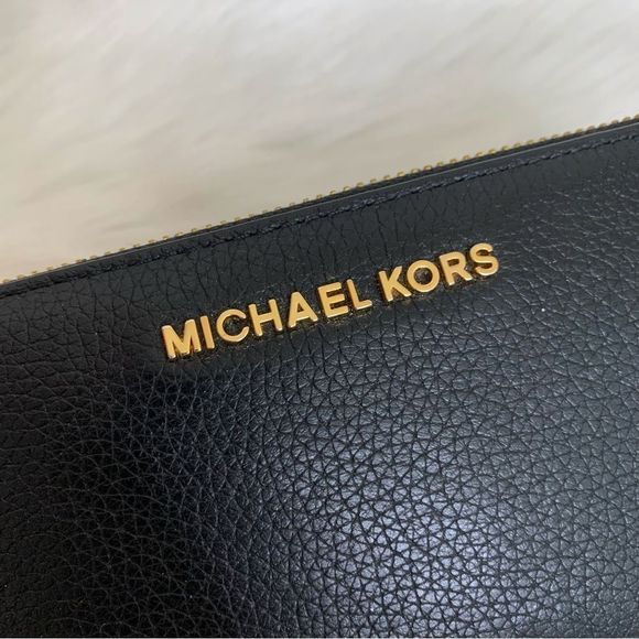 Michael Kors Black Leather Large Wallet - Picture 4 of 9